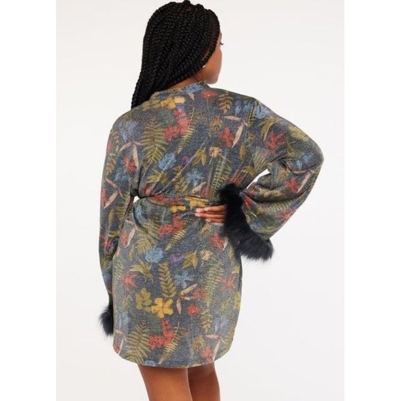 Savage X Fenty Trophy Wife Feather Trim Robe Women's Short Dressing Gown NEW TAG - Picture 3 of 5